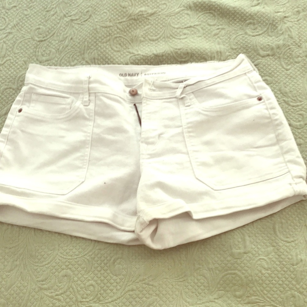 White Old Navy shorts!